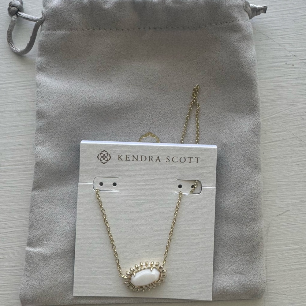 Kendra Scott Gold and White Necklace